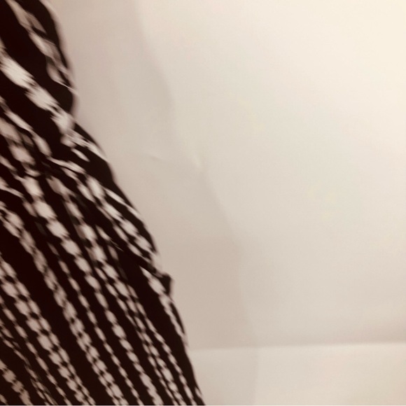 ROZ AND ALI BLACK AND WHITE WIDE LEG JUMPSUIT size 2X - Picture 8 of 13